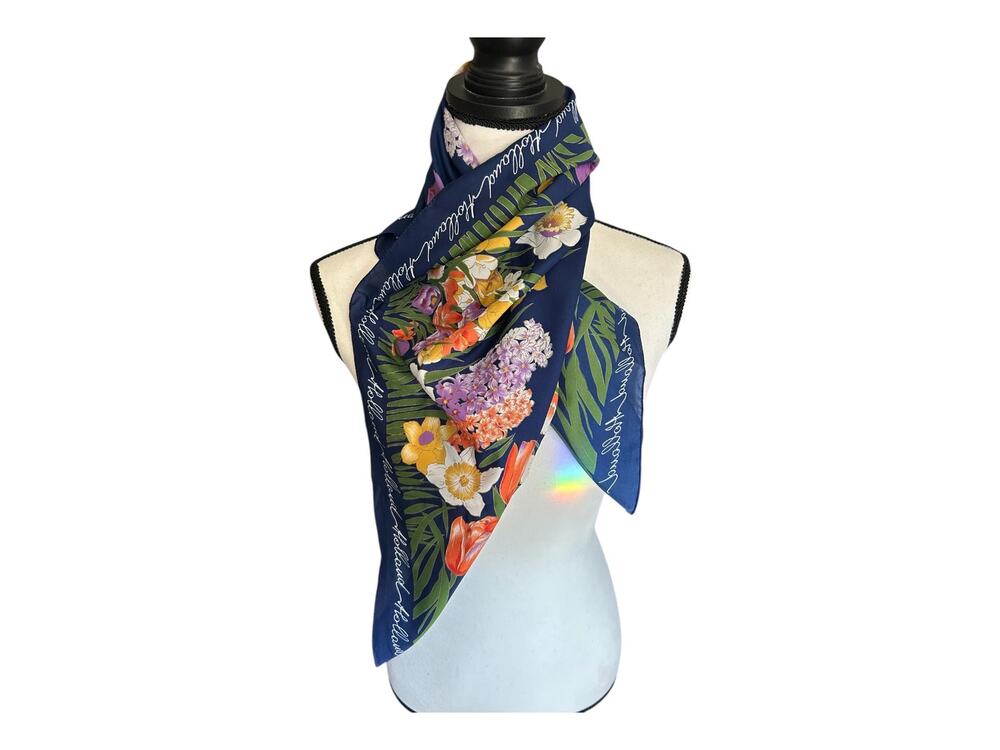 Holland Vintage Flower Scarf